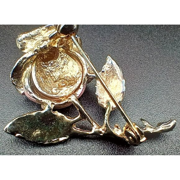 Vintage Pink Rose Brooch Enamel Gold Tone Floral Pin Romantic Garden Soft Goth - Picture 2 of 8